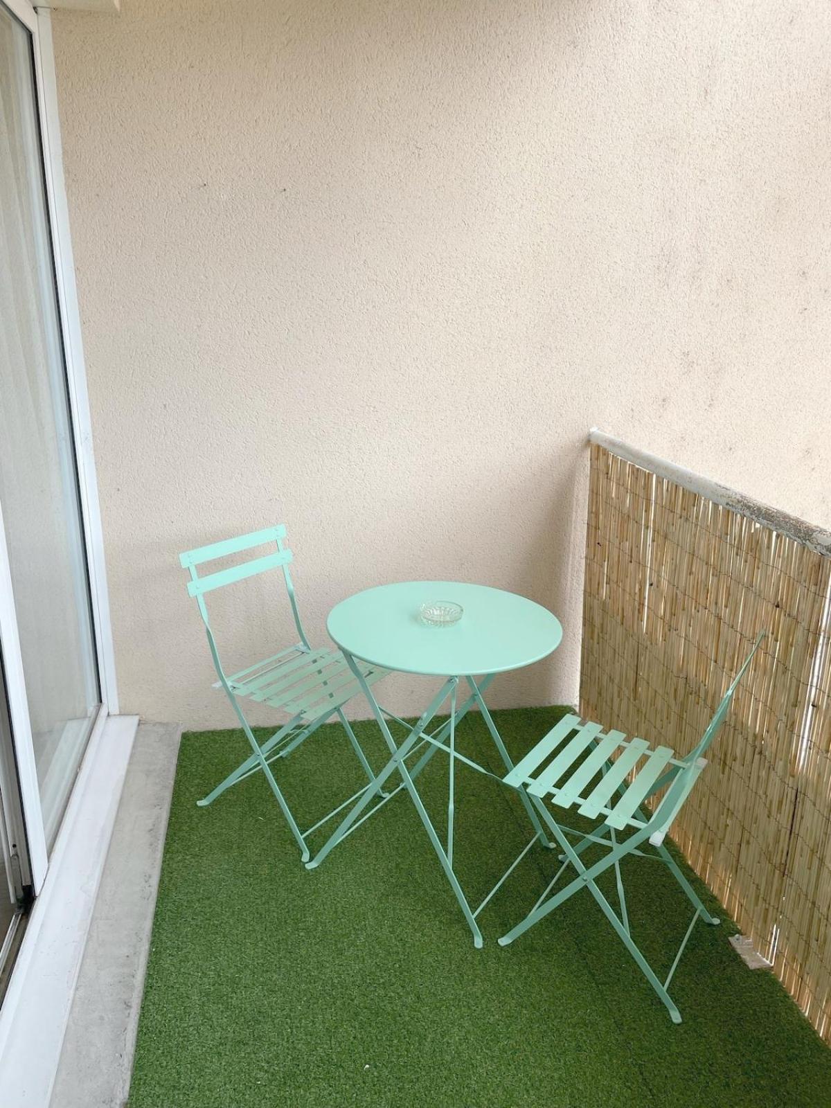 Near Train Station And Sanctuary Apartment *
